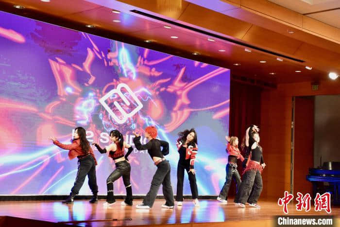 中国驻美国大使馆举办“温暖迎春·共庆中国年”侨学界专场新春招待会